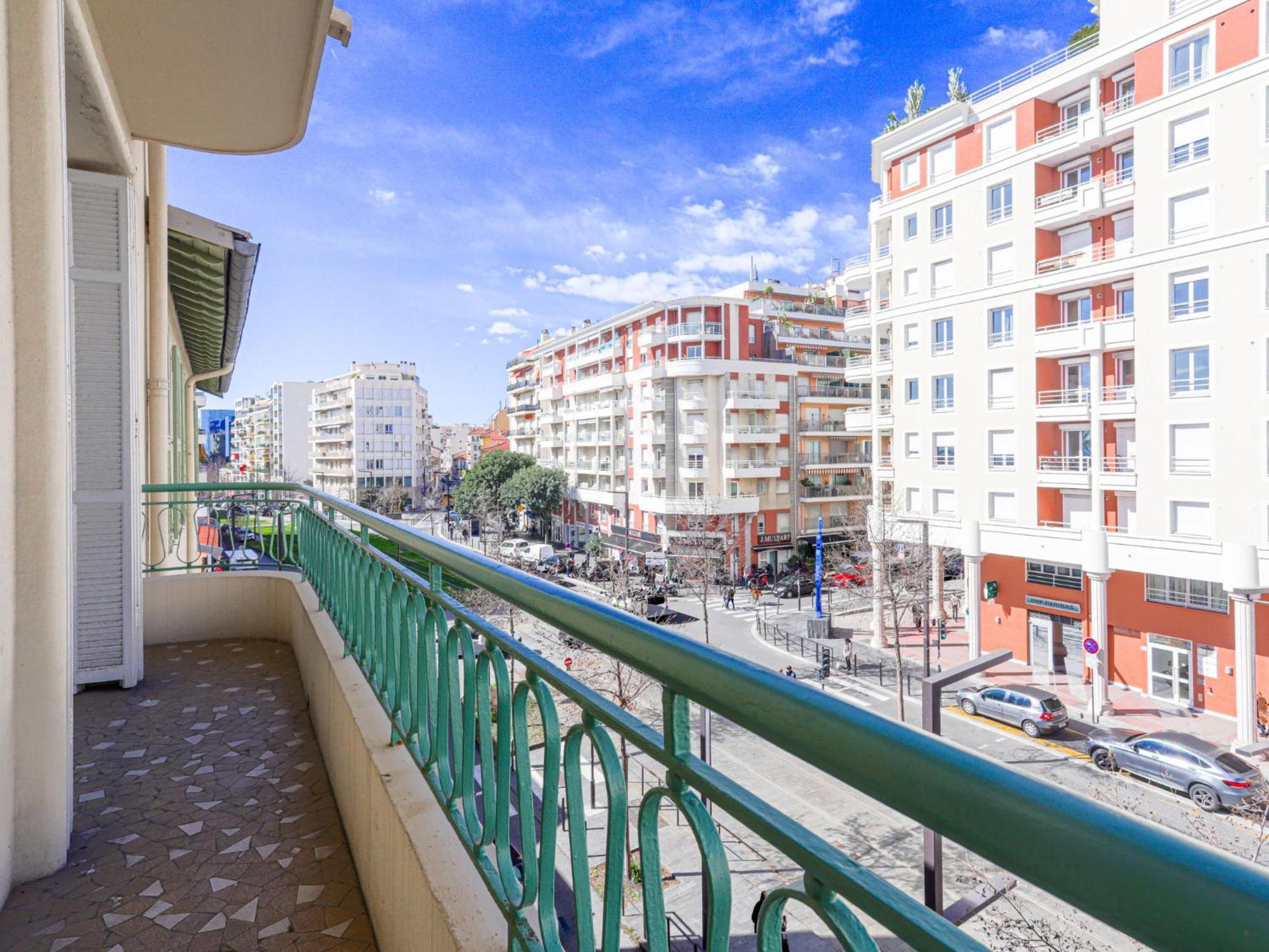 Apartment Les Yuccas Promenade Des Anglais By Interhome Ница Екстериор снимка
