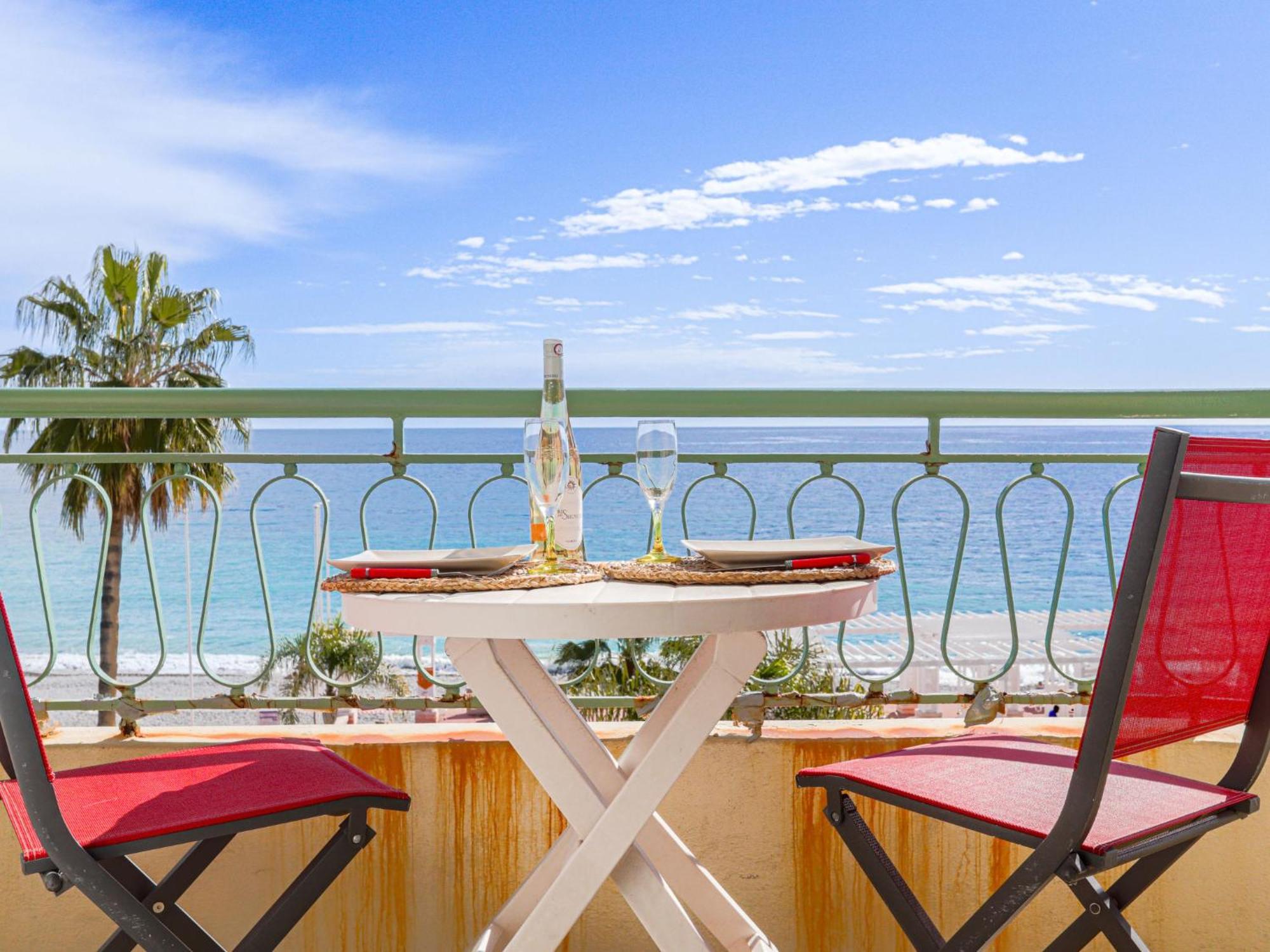 Apartment Les Yuccas Promenade Des Anglais By Interhome Ница Екстериор снимка